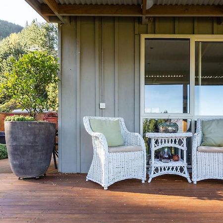 Private Cottage With Spa And Amazing Lake Views Closeburn 외부 사진