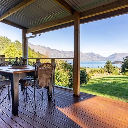 Private Cottage With Spa And Amazing Lake Views Closeburn 외부 사진