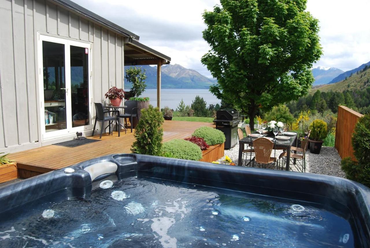 Private Cottage With Spa And Amazing Lake Views Closeburn 외부 사진