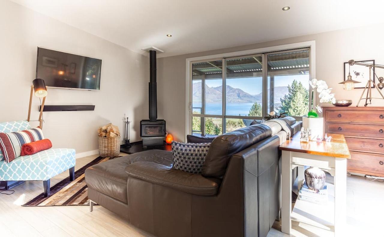 Private Cottage With Spa And Amazing Lake Views Closeburn 외부 사진
